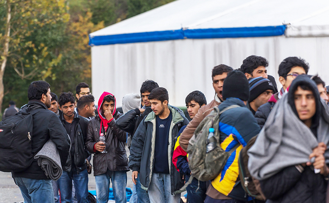 Bild von Migranten  Im Vorjahr strömten neuerlich eine Millioen Illegale in die EU und stellten hier Asylanträge.