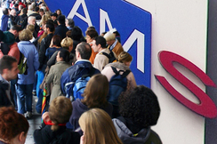 Immer mehr AMS-Klienten sind Ausländer, bei Schulungen stellen Nicht-Österreicher bereits mehr als die Hälfte.