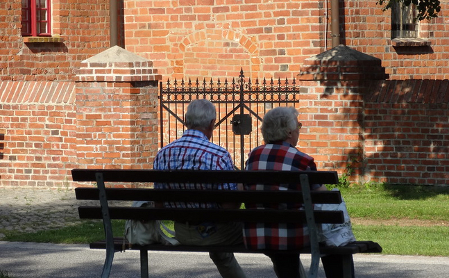 Junge Bundesregierung vergisst auf ältere Generation - FPÖ-Bundespareiobmann Hofer: "Die Jugend des Kabinetts ist hoffentlich nicht der Grund dafür, warum im Regierungsprogramm kaum Maßnahmen für die ältere Generation enthalten sind.“