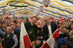 FPÖ-Frühlings-Auftakt am 1. Mai am Urfahraner Jahrmarkt mit OÖ-Landesparteichef Manfred Haimbuchner und Bundesparteiobmann Herbert Kickl.